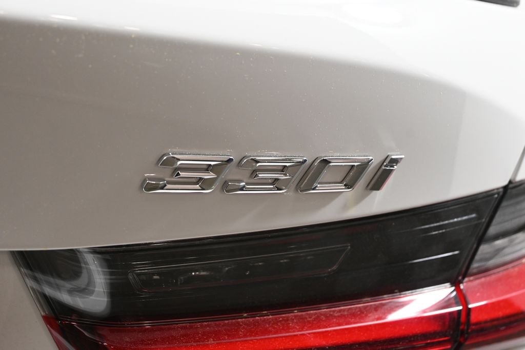 New 2026 Alpine White BMW 330i xDrive image 38