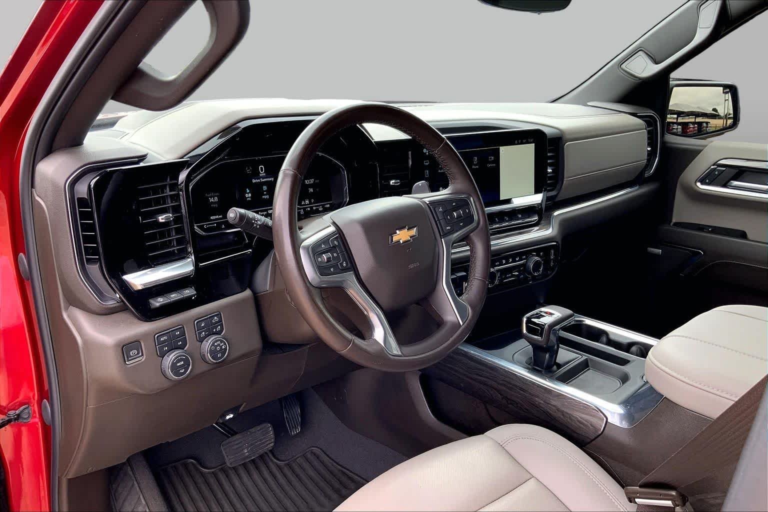 2023 Chevrolet Silverado 1500 LTZ - Photo 17