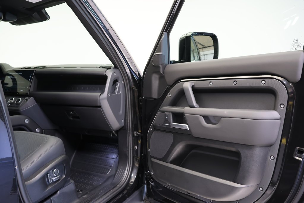 Certified Used 2026 Black Land Rover S image 39