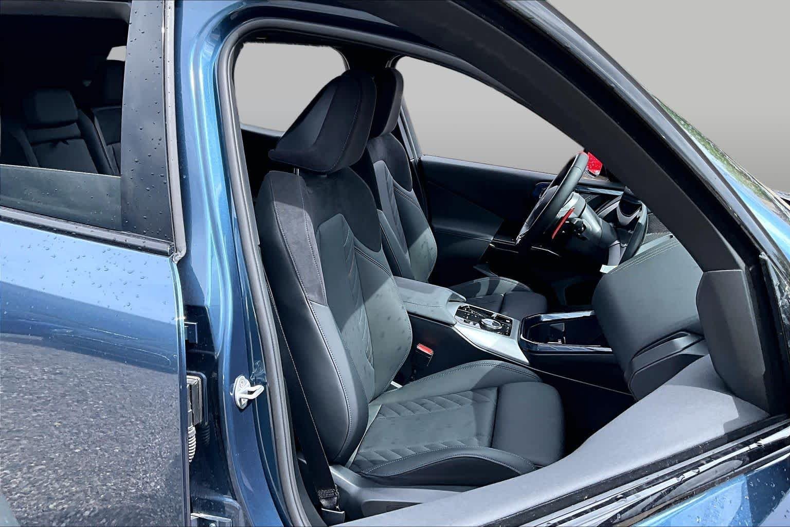 Used 2026 Arctic Race Blue Metallic BMW M50 xDrive image 7
