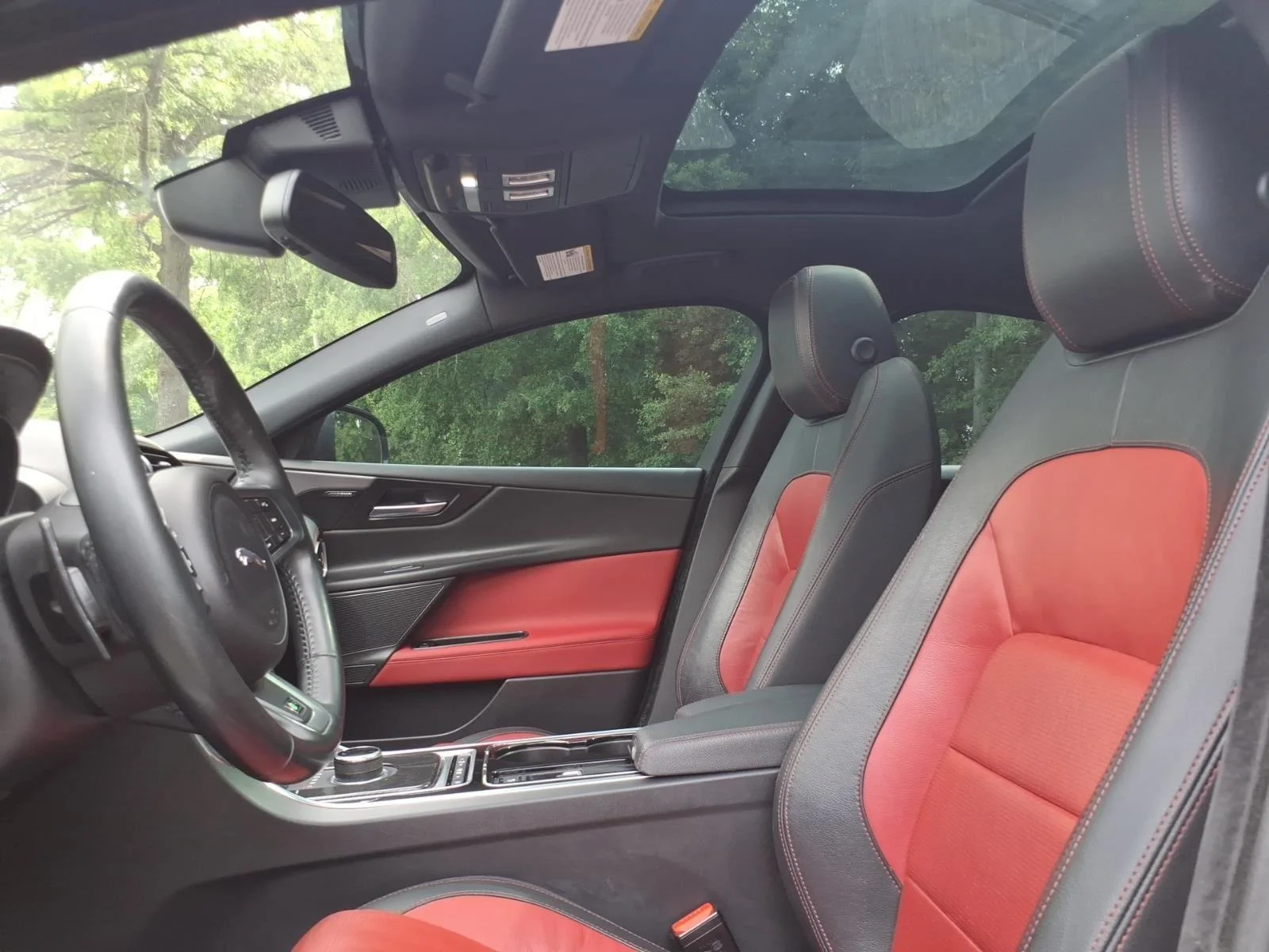Used 2017 Ultimate Black Metallic Jaguar 35t R-Sport image 15