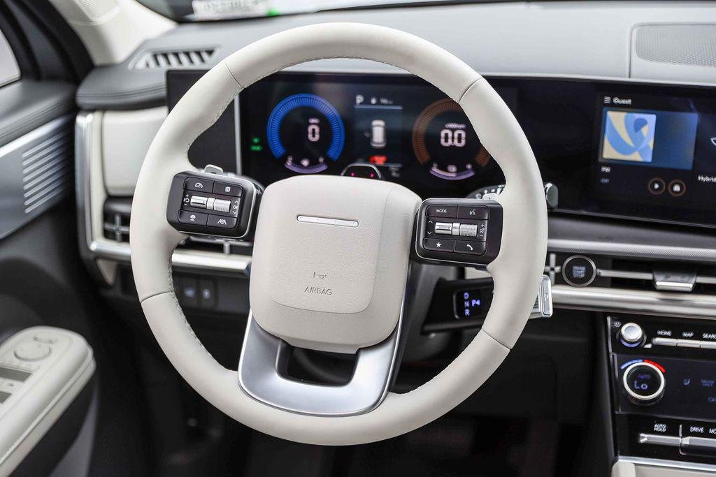 New 2026 Shimmering Silver Hyundai SEL image 15