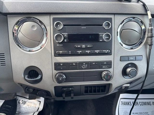 Used 2016 Oxford White Ford XLT image 22