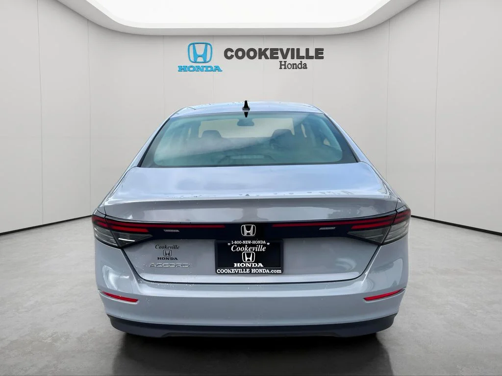 Used 2025 Urban Gray Pearl Honda SE image 7