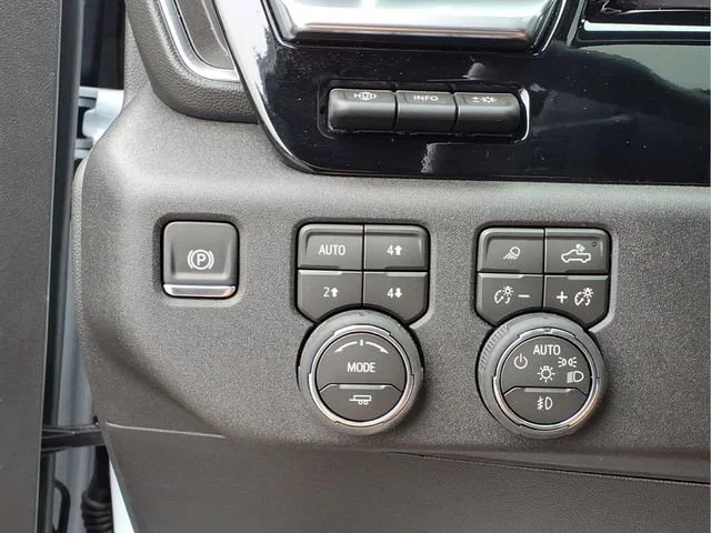 Used 2026 Polar White Tricoat Chevrolet LTZ image 13