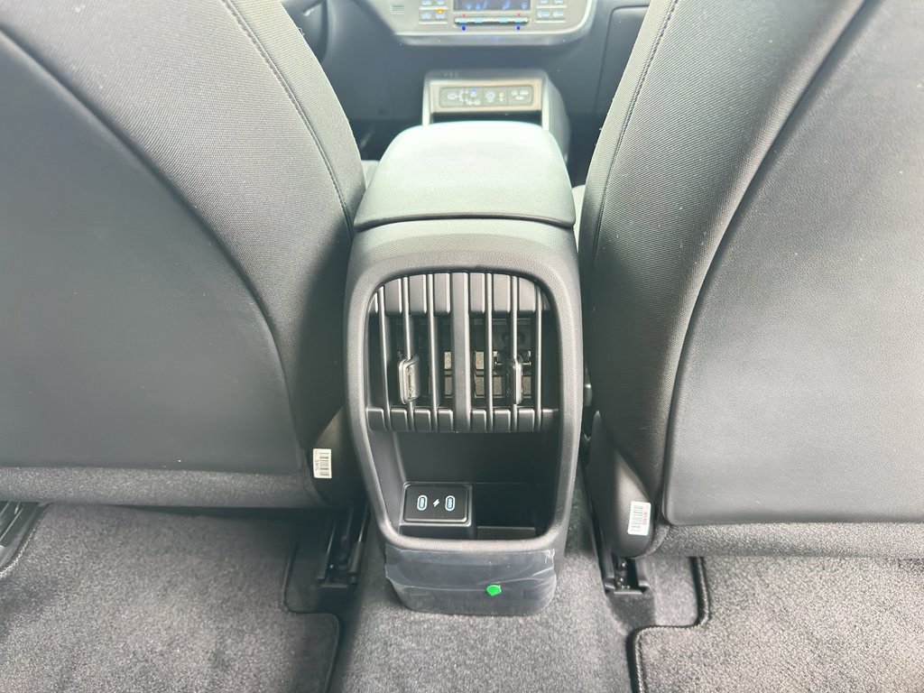 Used 2025 Cyber Gray Metallic Hyundai SEL Convenience image 31