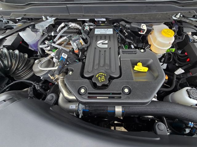 New 2026 Bright White Clearcoat RAM Big Horn image 32