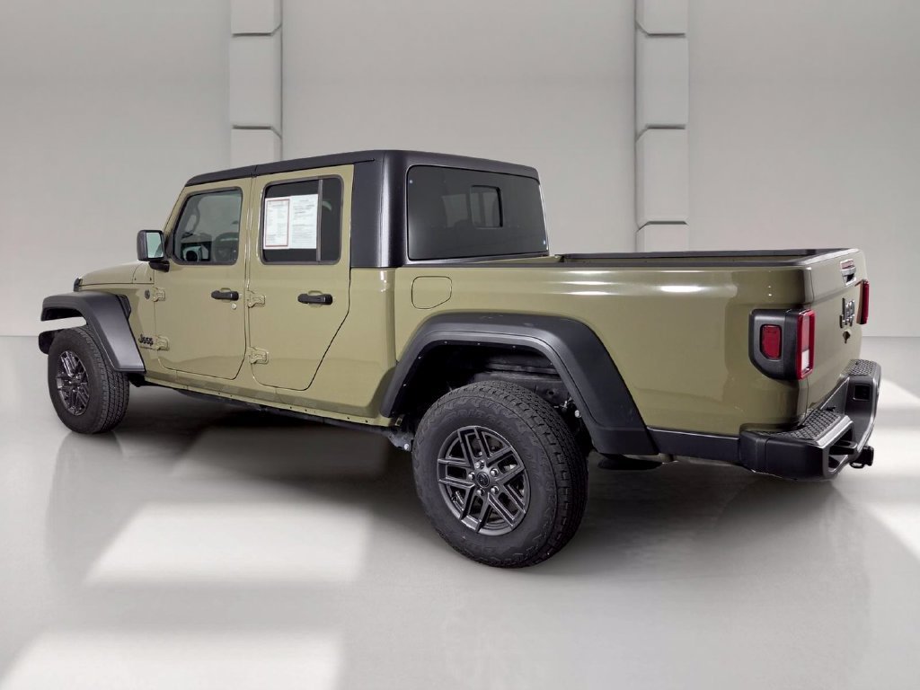 Used 2026 41 Jeep Sport S image 6