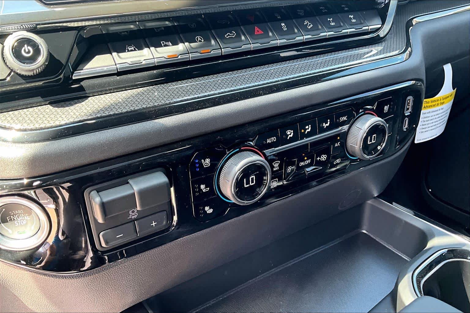 2026 Chevrolet Silverado 1500 ZR2 - Photo 17