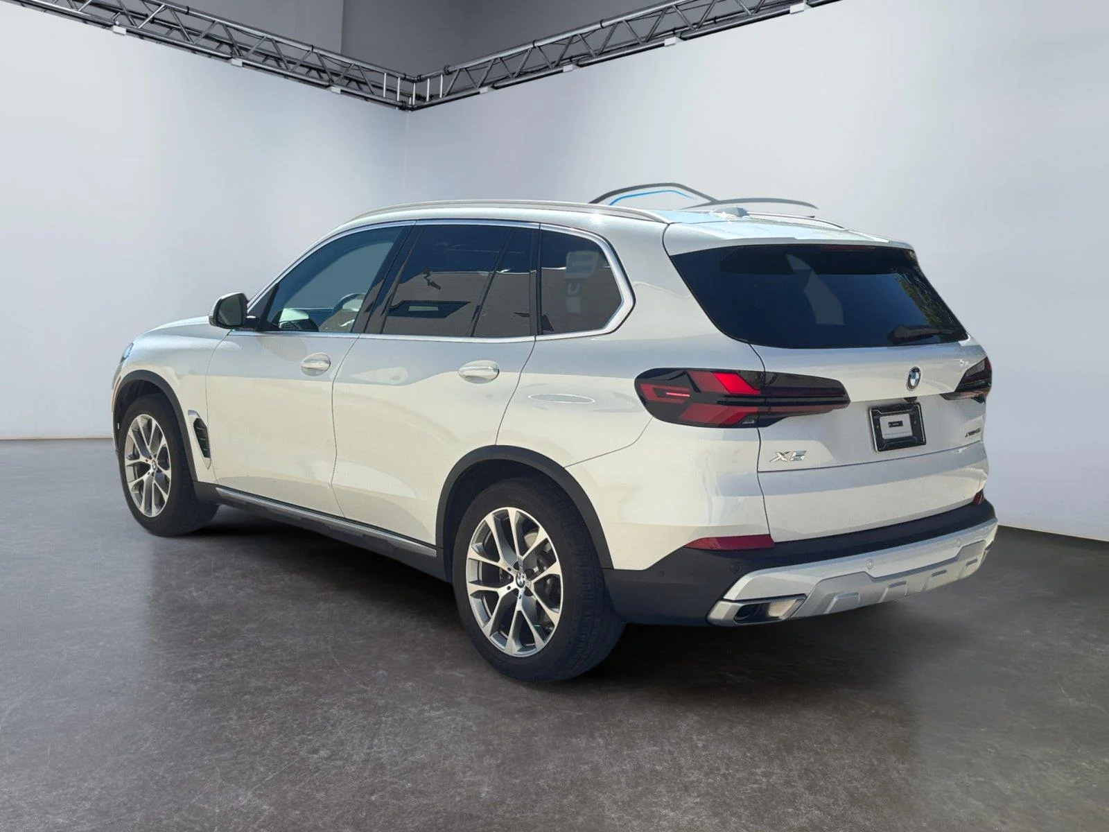 Certified Used 2024 Mineral White Metallic BMW xDrive40i image 5