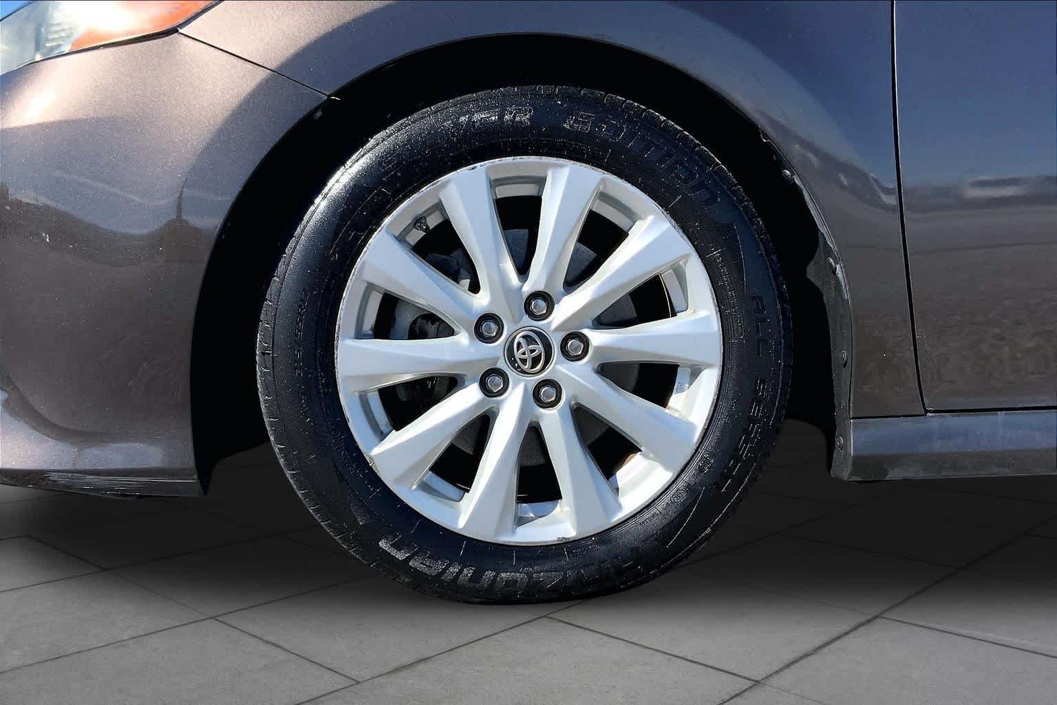 Used 2018 Brown Stone Toyota LE image 11