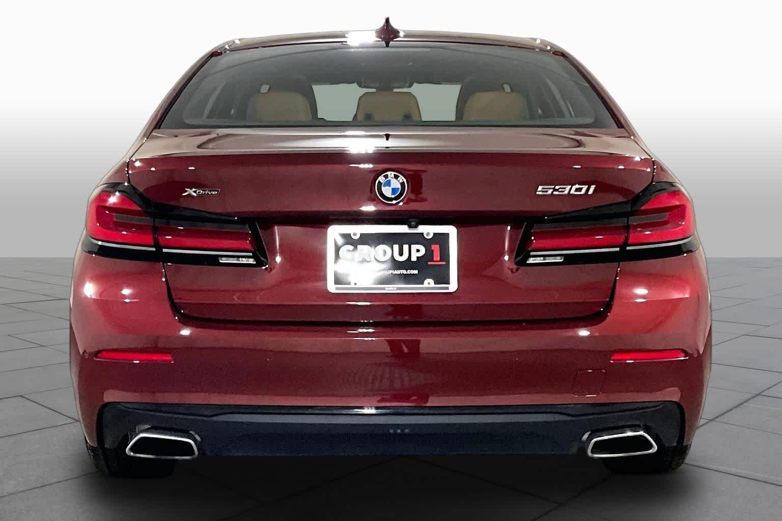 Used 2023 Aventurin Red Metallic BMW 530i xDrive image 8