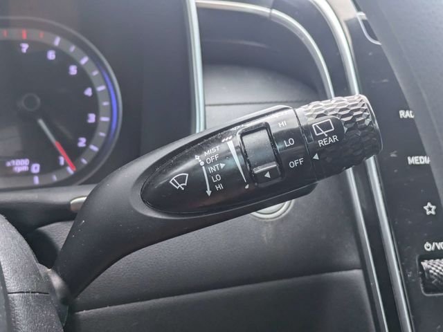Used 2023 Black Hyundai SEL image 29