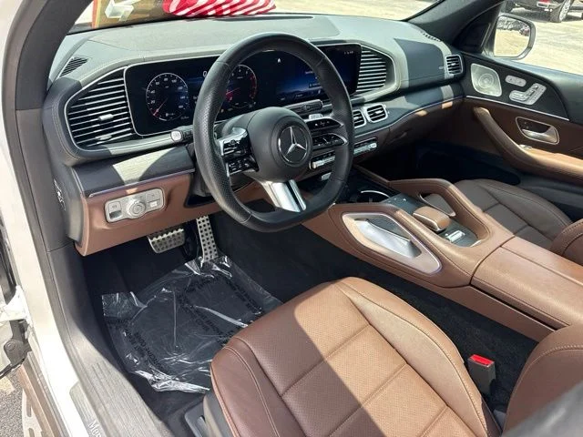 Used 2024  Mercedes-Benz GLS 450 image 10