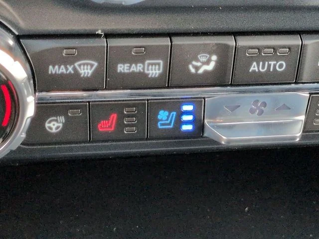 New 2026 Avalanche Ford Lariat® image 22