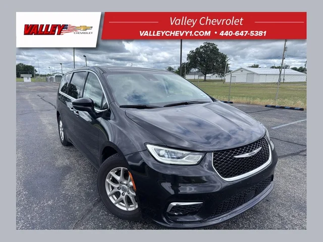 2023 Chrysler Pacifica Touring L