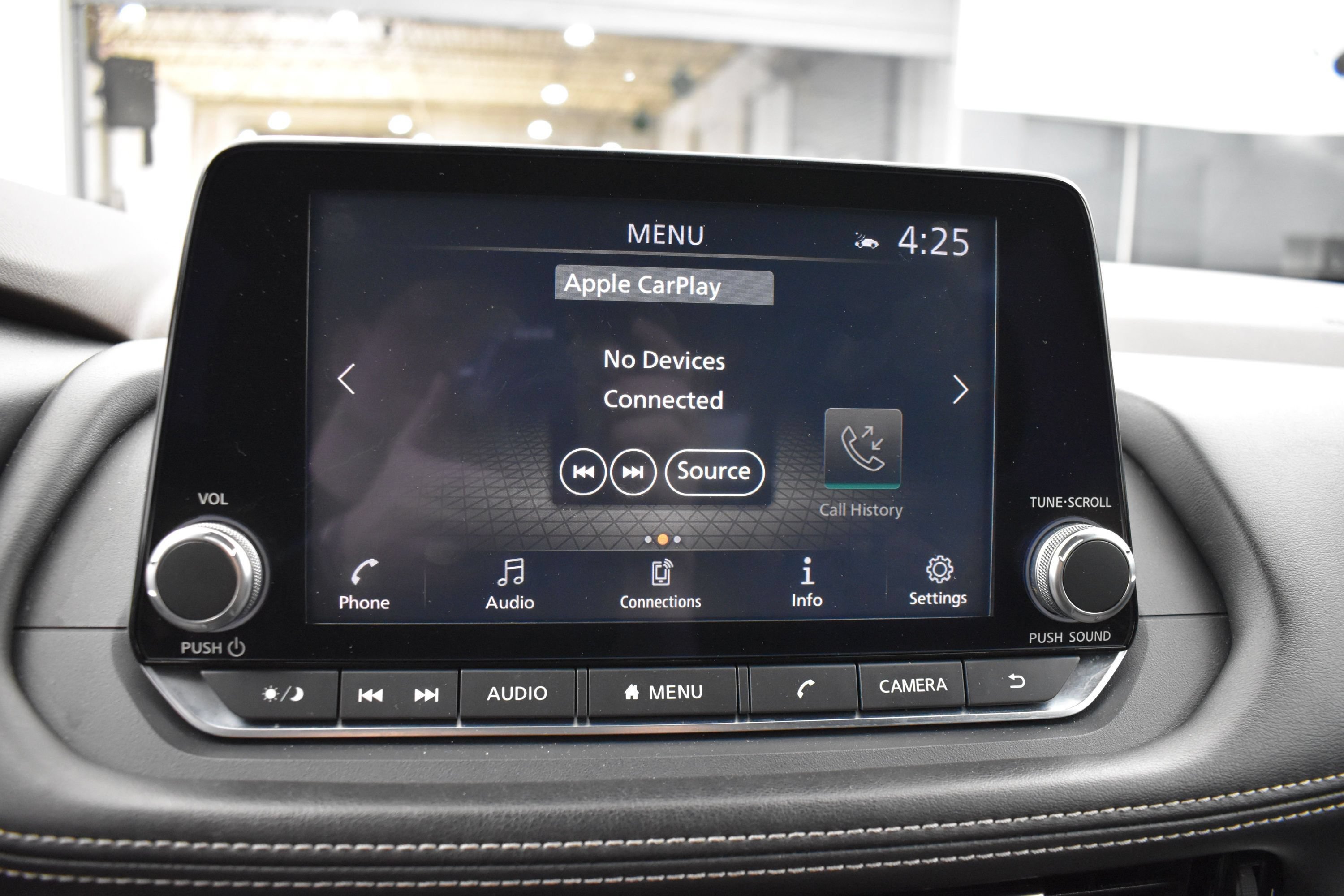 Used 2021 Pearl White Tricoat Nissan SV image 9