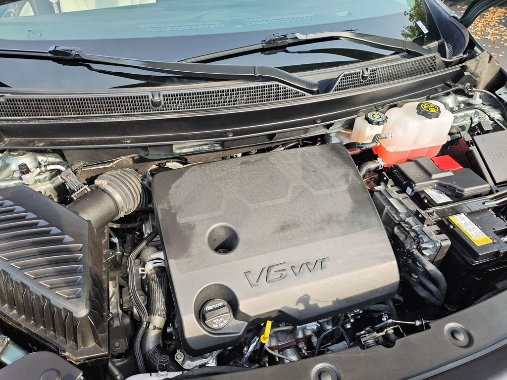 Used 2023 Green Buick Essence image 26