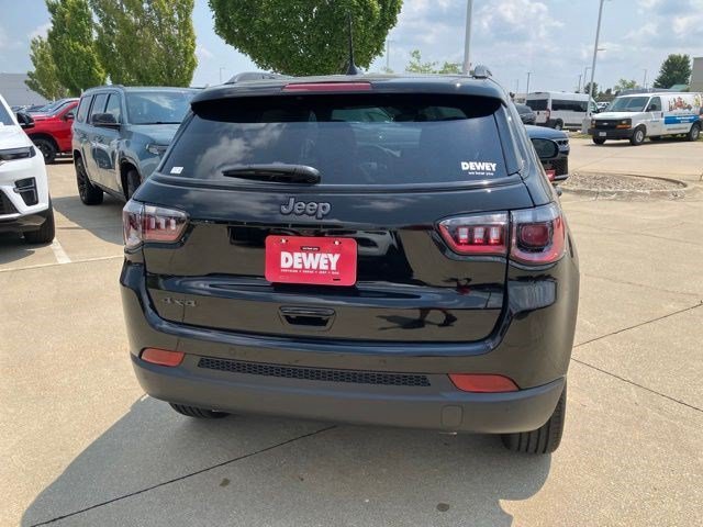 New 2026 Diamond Black Crystal Pearlcoat Jeep Limited Altitude image 6