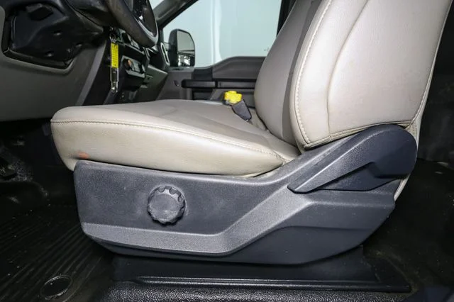 Used 2022 Black Ford XL image 31