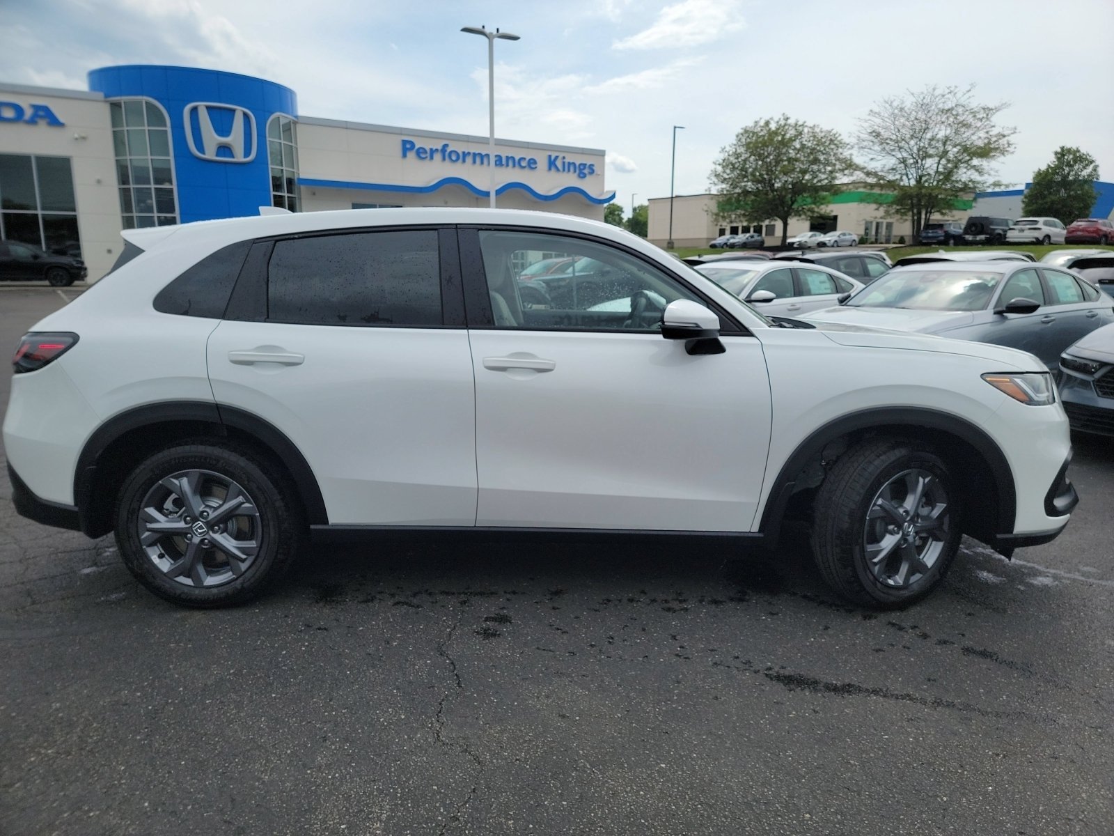 New 2027 Platinum White Pearl Honda LX image 28