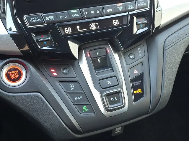 Used 2024  Honda EX-L image 37