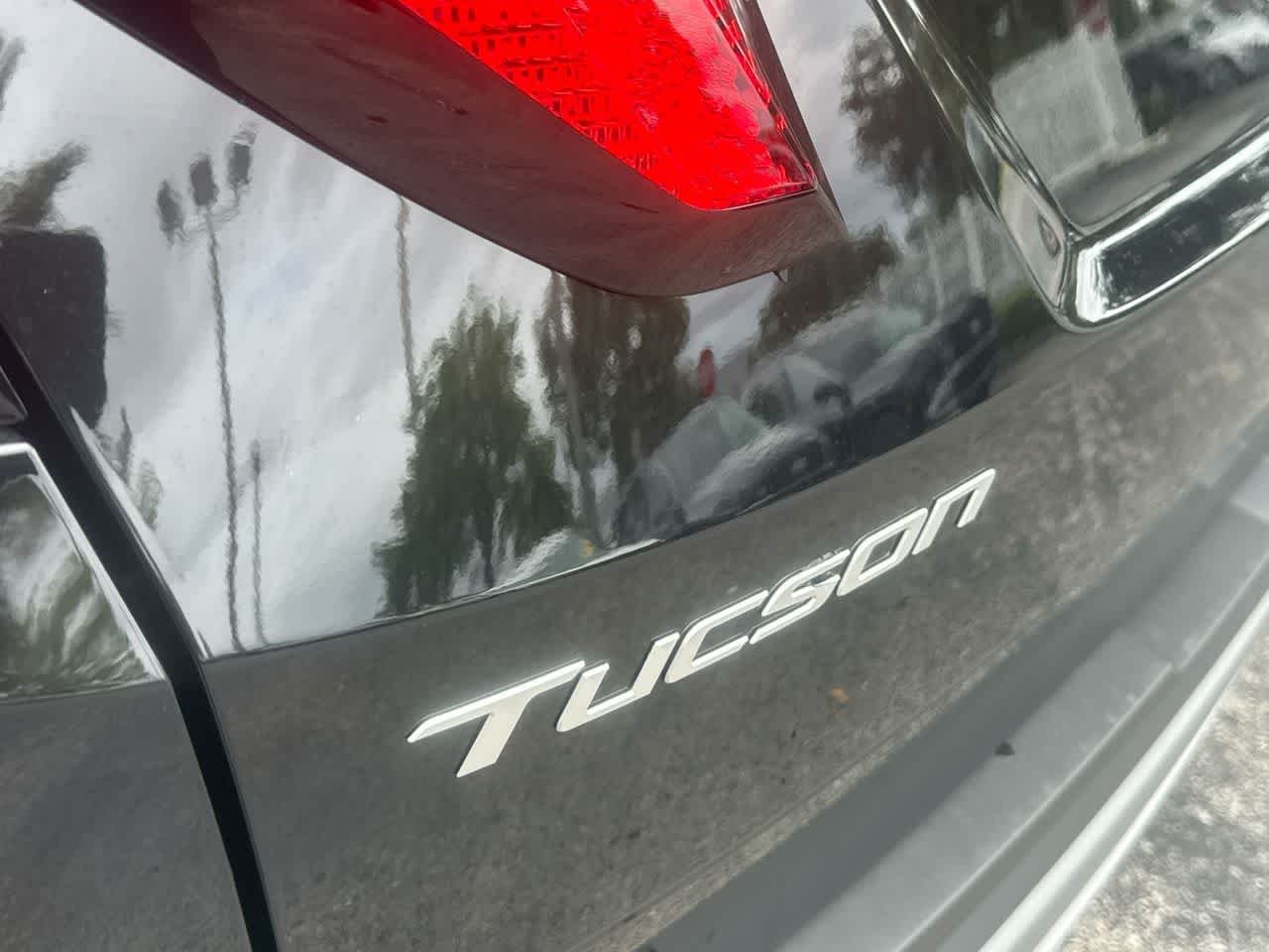New 2026 Phantom Black Hyundai SEL FWD image 10