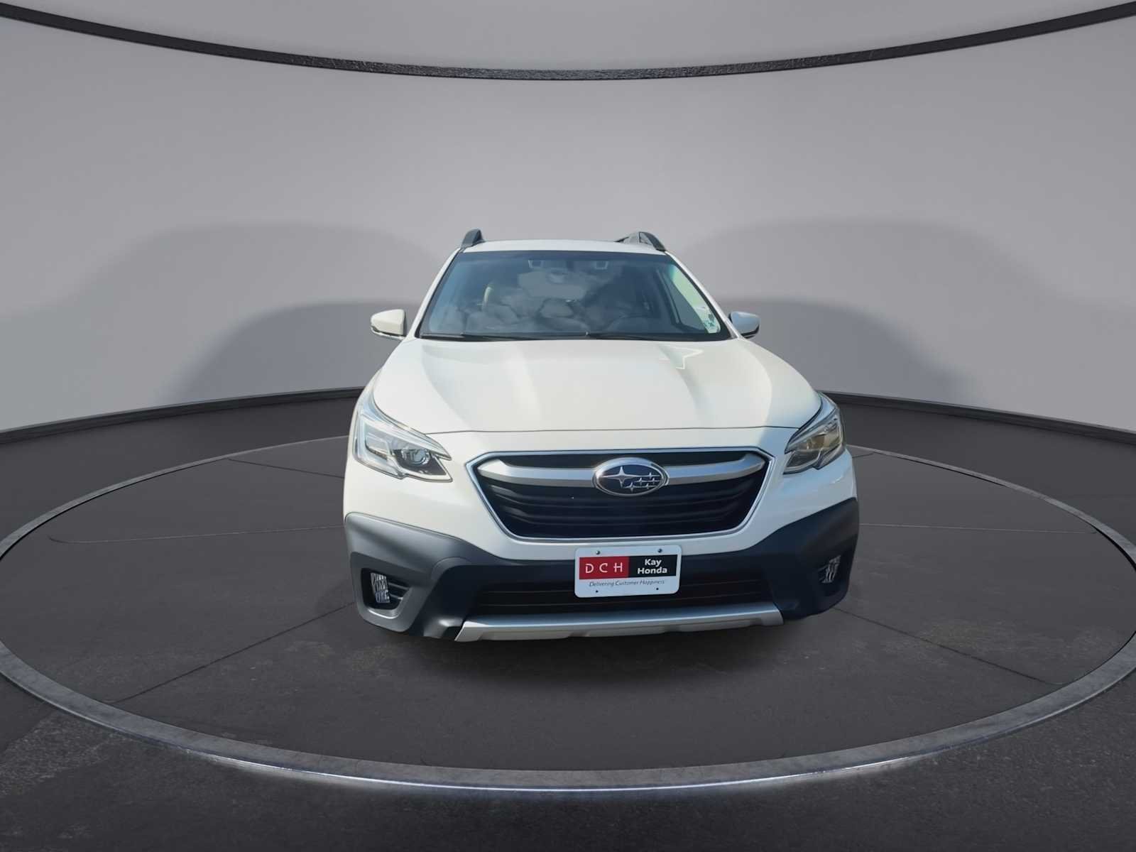 Used 2021 Crystal White Pearl Subaru Limited image 3