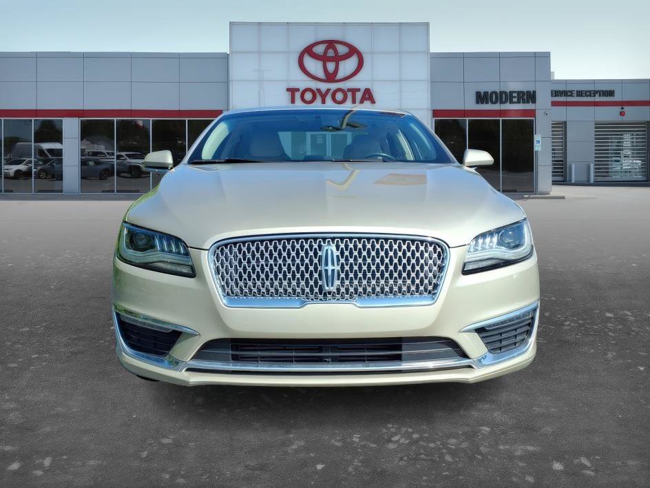 Used 2017 Palladium White Gold Metallic Lincoln Select image 9