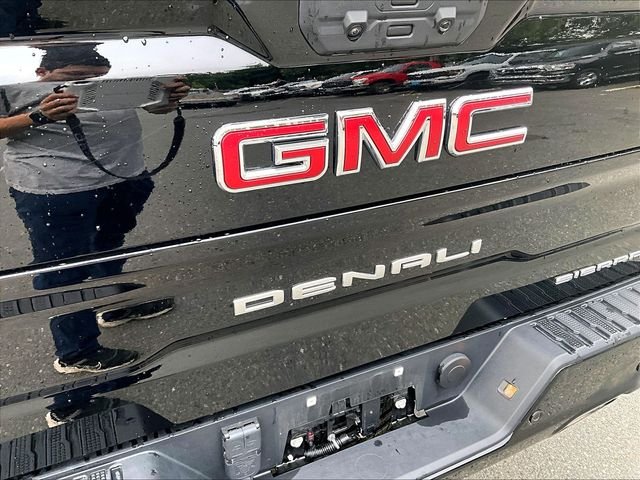 Used 2024 Black GMC Denali image 8
