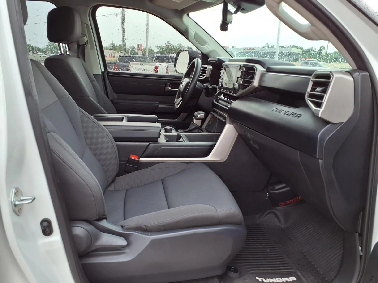 Used 2023 White Toyota SR5 image 19