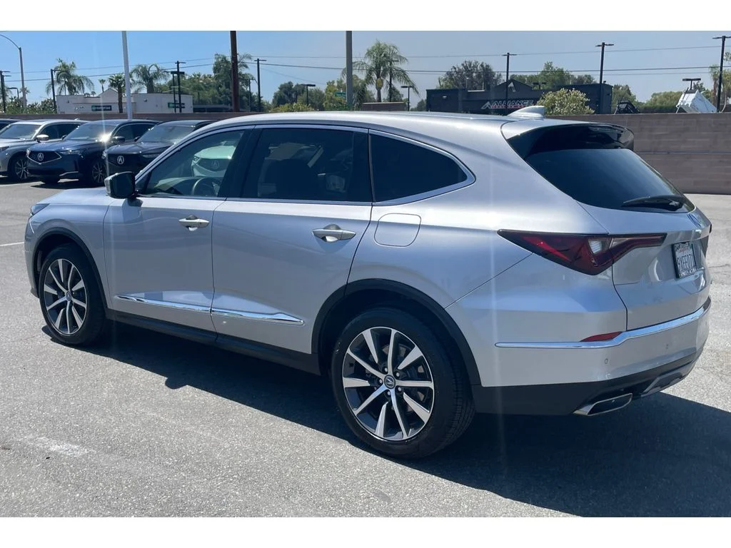 Used 2026 SOLAR SILVER ME Acura w/Technology Package image 3