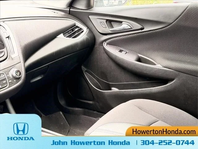 Used 2023  Chevrolet LT image 26