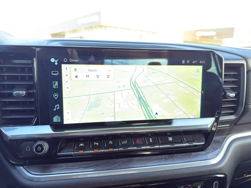 Used 2025 Summit White Chevrolet LTZ image 19
