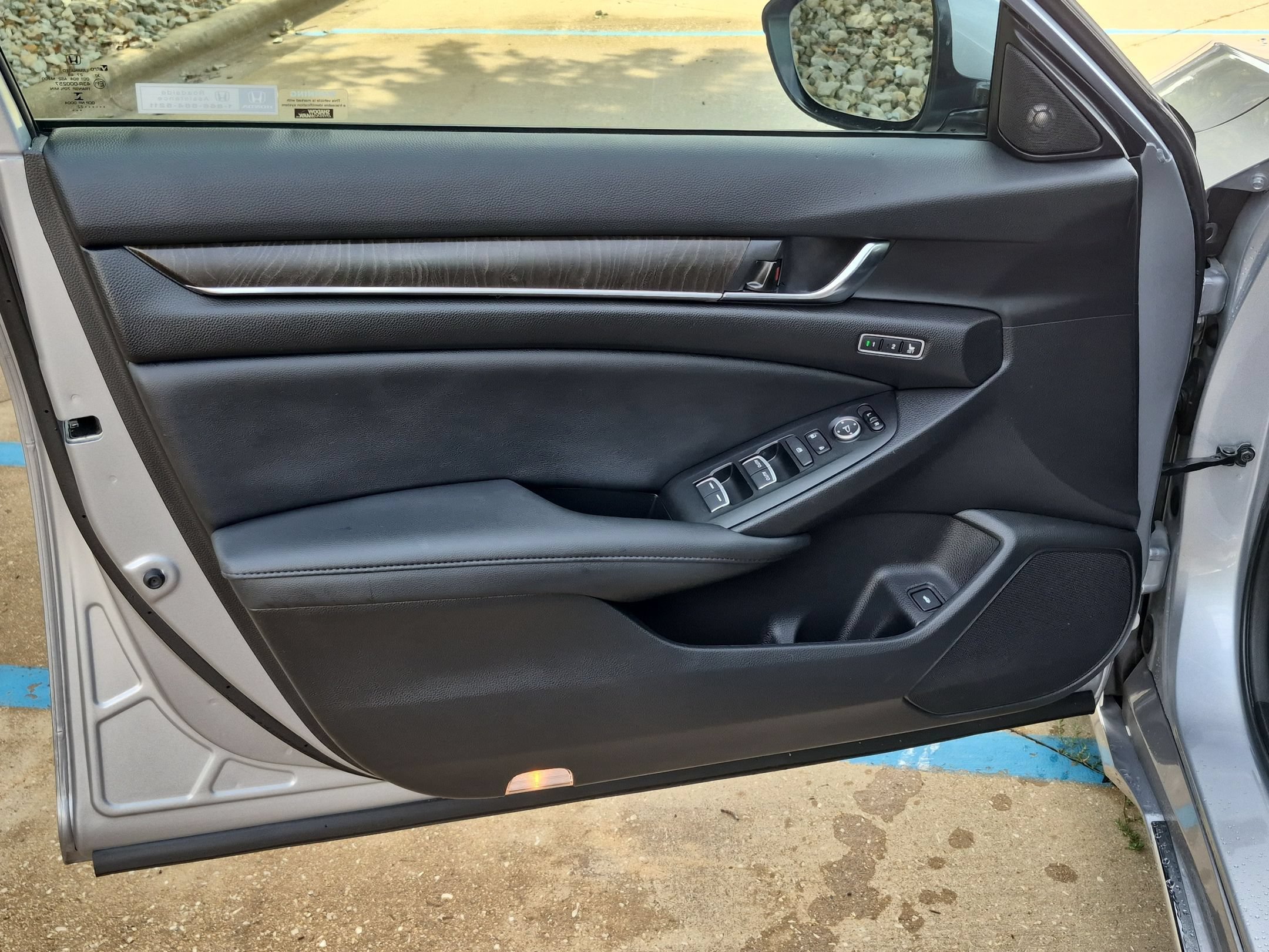 2022 Honda Accord EX-L - Photo 13