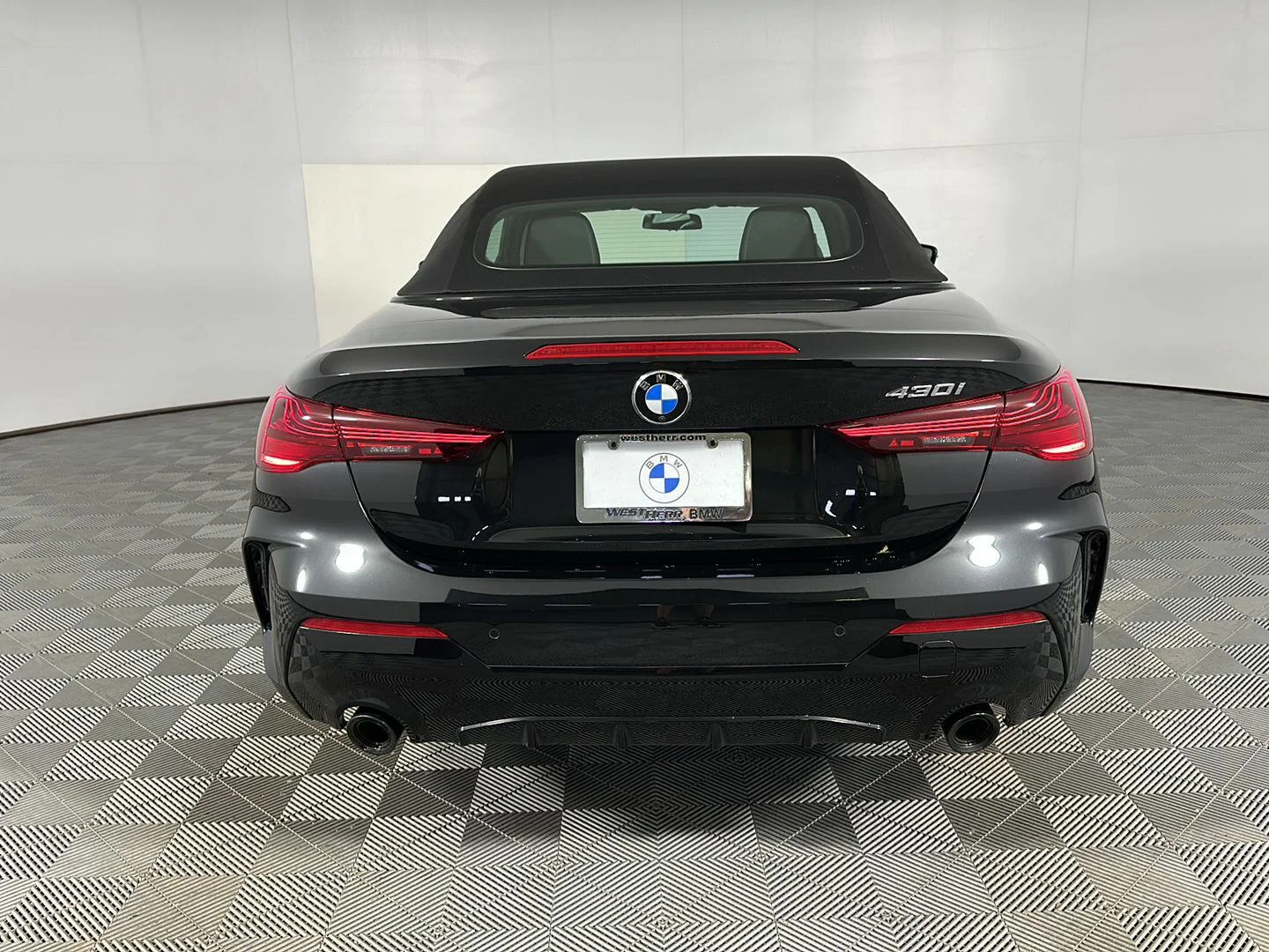 Used 2025 Black Sapphire Metallic BMW 430i xDrive image 21
