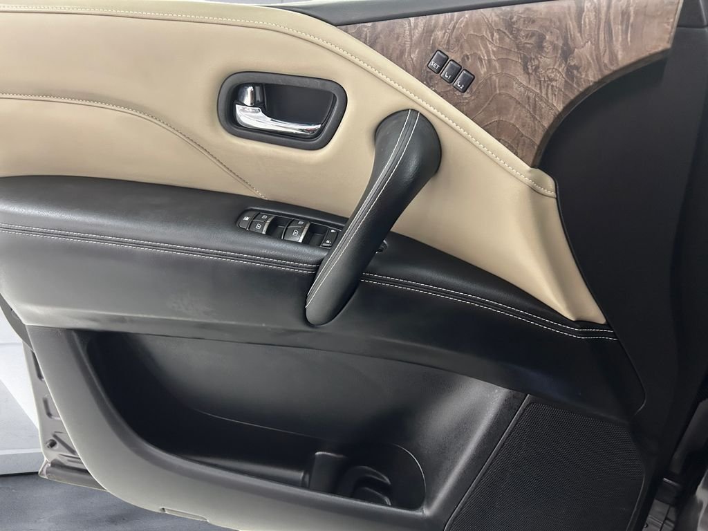 Used 2023 Gray INFINITI Premium Select image 12