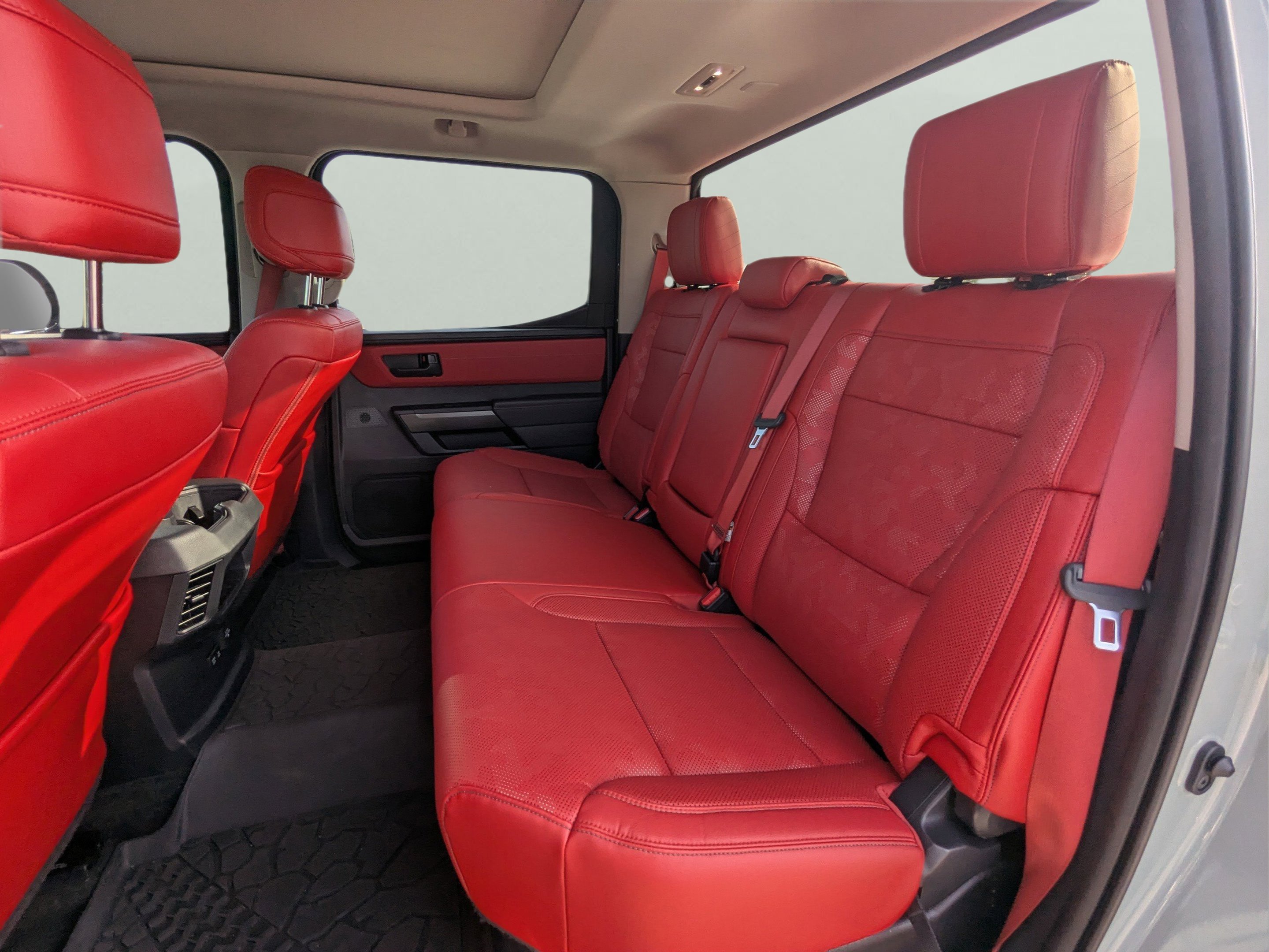 2022 Toyota Tundra TRD Pro - Photo 11