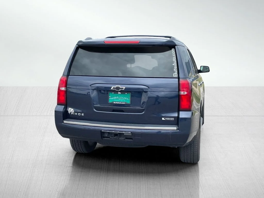 Used 2018 Blue Velvet Metallic Chevrolet Premier image 4
