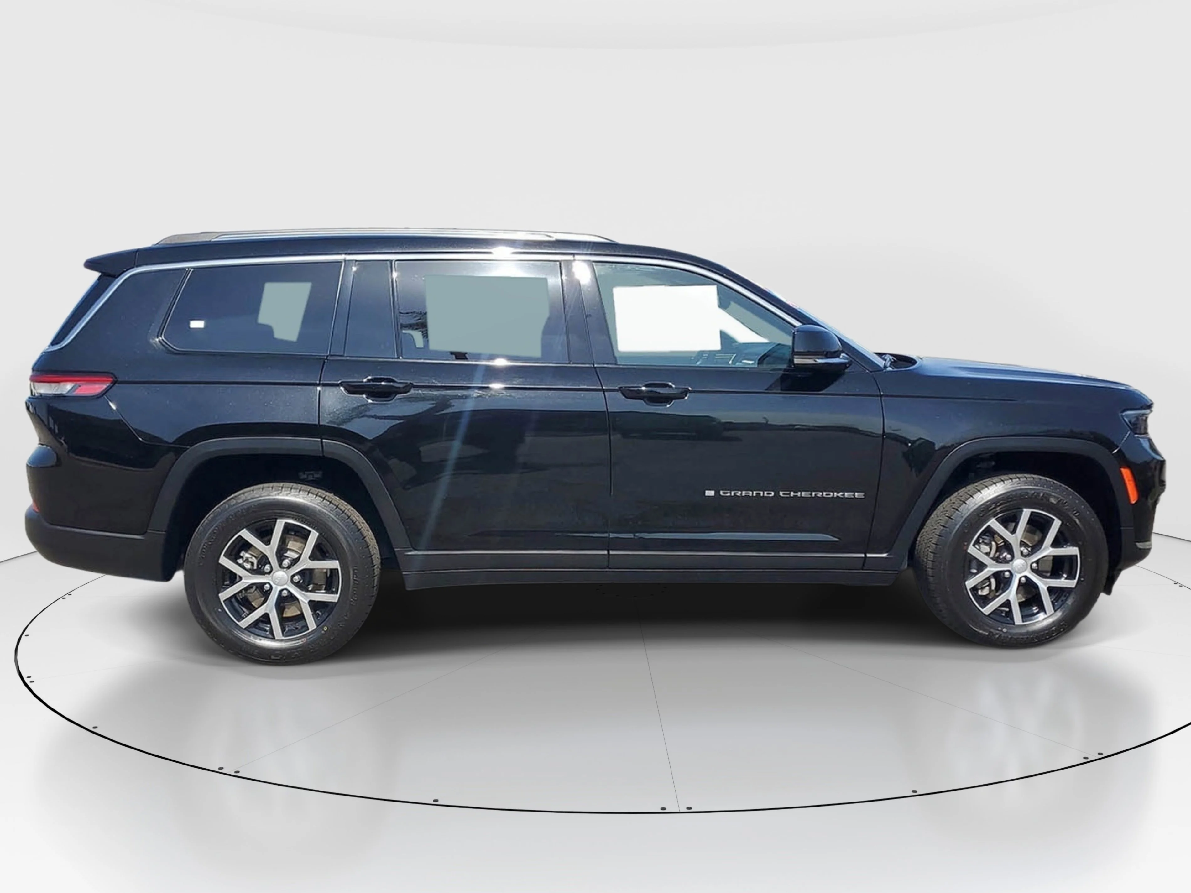 Used 2023 Black Jeep Limited image 3
