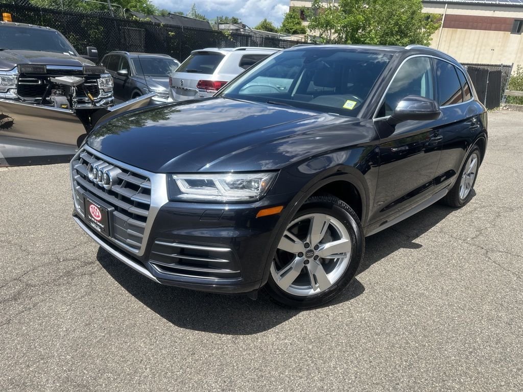 2018 Audi Q5 2.0T quattro S tronic Premium Plus's photo