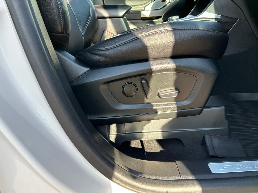 Used 2024 White Metallic Ford Limited image 46
