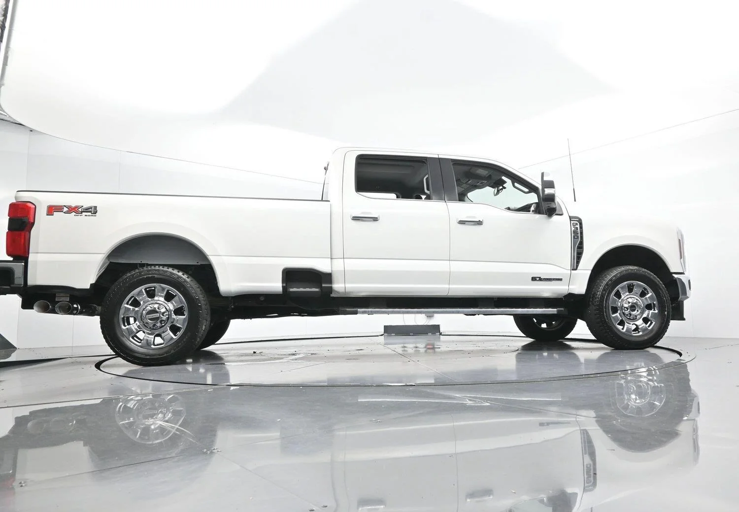 Used 2025 White Ford XL image 51