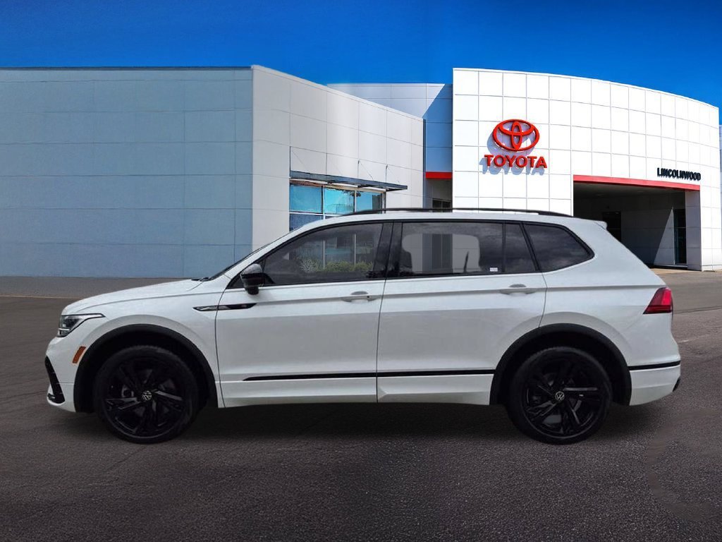 Used 2023 White Volkswagen 2.0T SE R-Line Black image 11