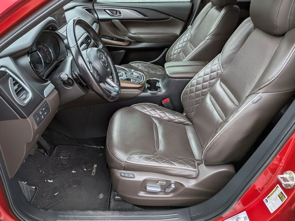 Used 2022 Red Mazda Signature image 11