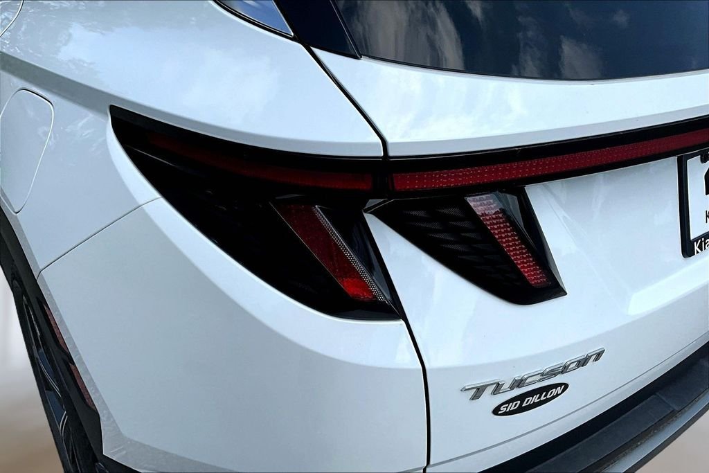 Used 2024 White Pearl Hyundai Limited image 22