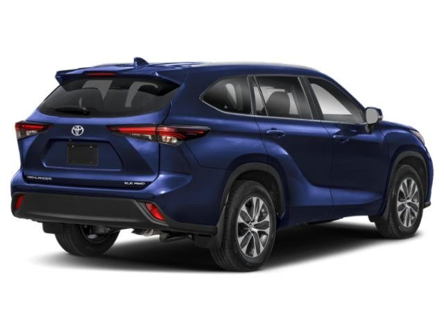 New 2026 Heavy Metal Toyota XLE image 6