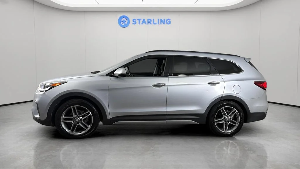 Used 2017  Hyundai Limited Ultimate image 3