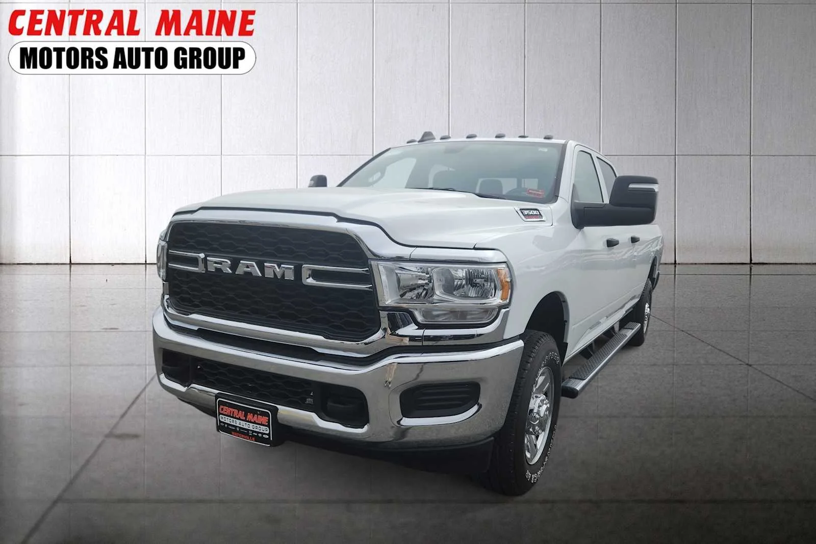 2024 RAM 3500 Tradesman 4X4 Crew Cab LWB's photo