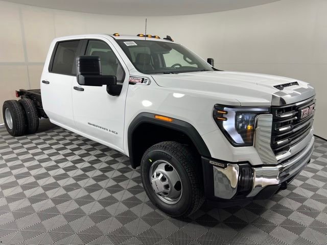 2026 GMC Sierra 3500 Chassis Cab